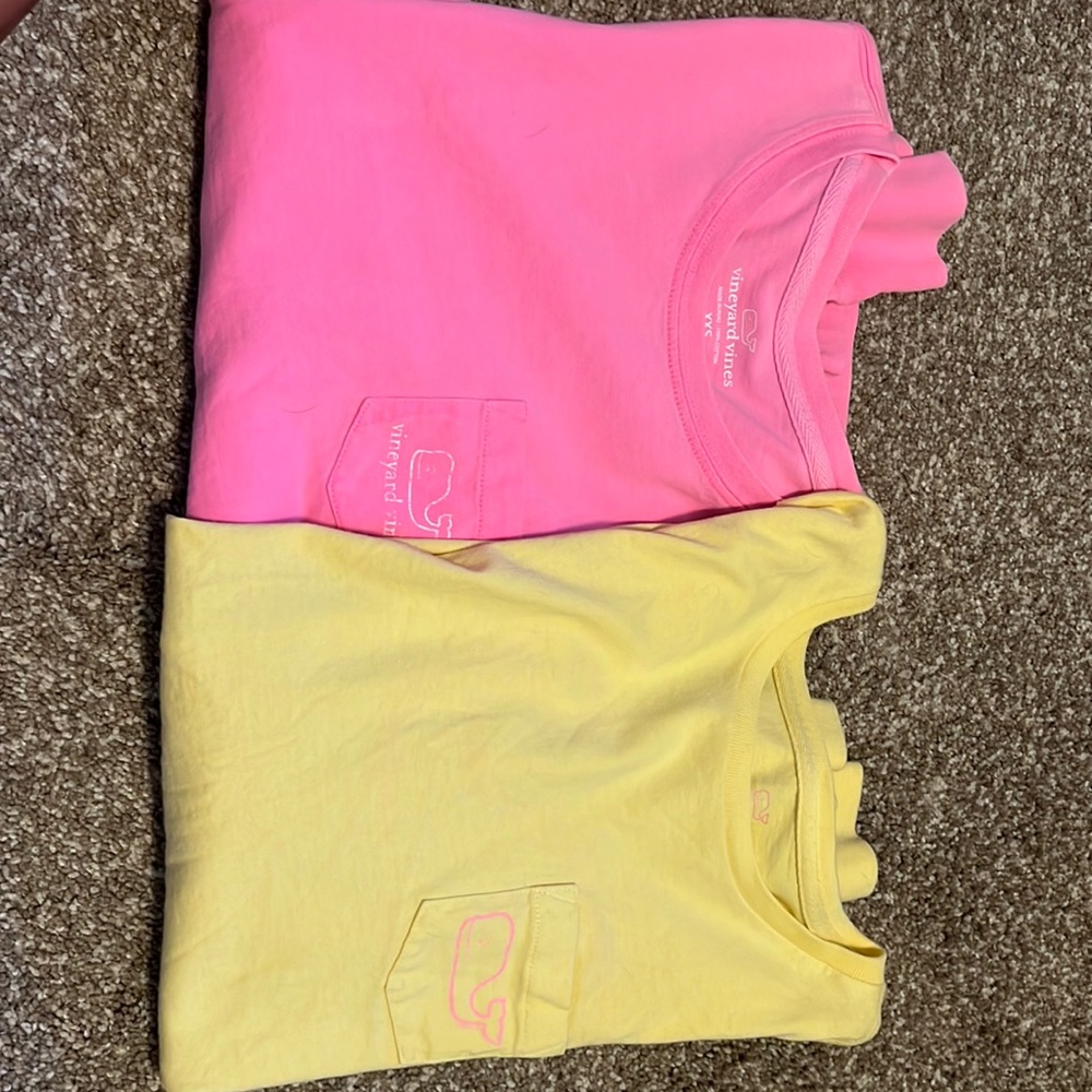 2 long sleeve vineyard vine T-shirts
